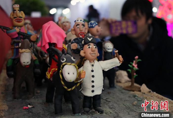 新疆冬博会首现残疾人文艺精品 艺术之光跨越障碍绽放